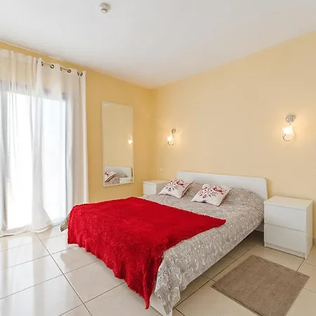 Appartement Two Bedroom Paraiso